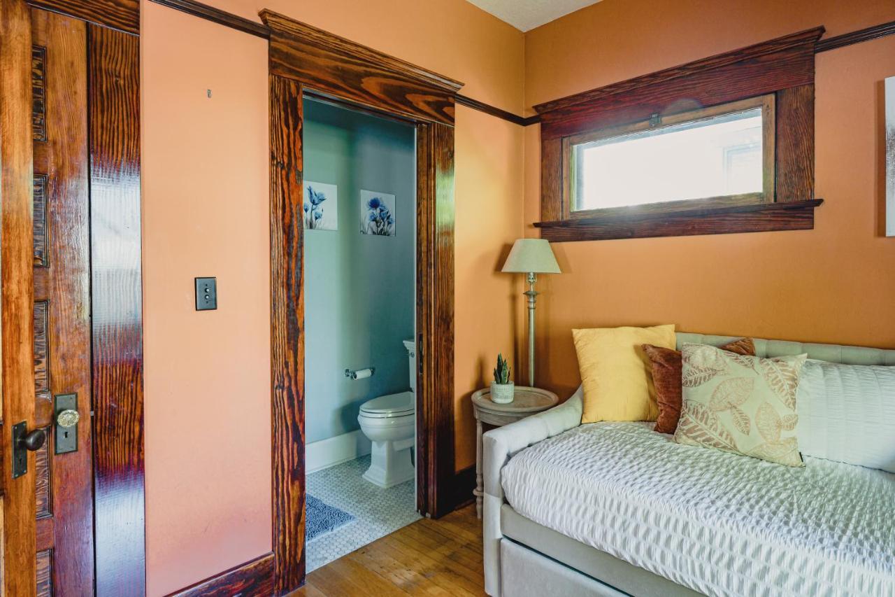فيلا 1907 Stone House - King Bed, Office, Crib, Toys سان دييغو المظهر الخارجي الصورة